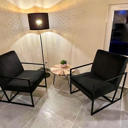 La Parenthese Du Var - Gite Avec Grande Terrasse Vue Sur Piscine Saint-Antonin-du-Var Dış mekan fotoğraf