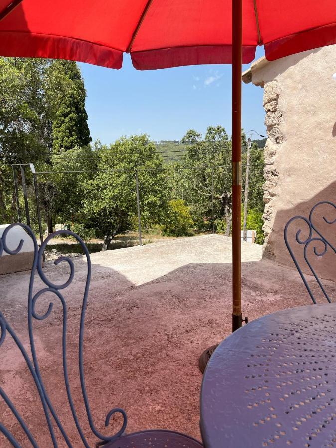 La Parenthese Du Var - Gite Avec Grande Terrasse Vue Sur Piscine Saint-Antonin-du-Var Dış mekan fotoğraf