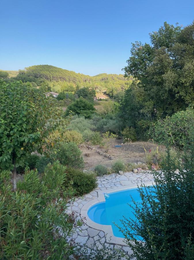 La Parenthese Du Var - Gite Avec Grande Terrasse Vue Sur Piscine Saint-Antonin-du-Var Dış mekan fotoğraf
