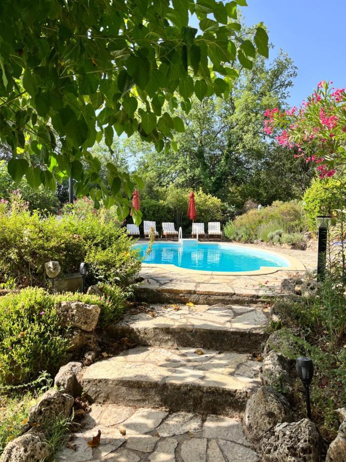 La Parenthese Du Var - Gite Avec Grande Terrasse Vue Sur Piscine Saint-Antonin-du-Var Dış mekan fotoğraf